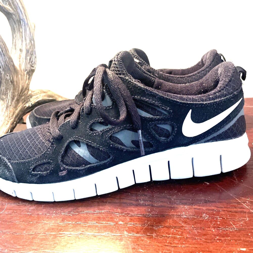 Nike Free Run 2 Level SS Black White 537732-004 Womens  Sizes 8 EU 38.5